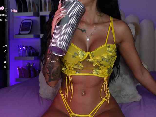 AngelaMyst Sex Cam Show