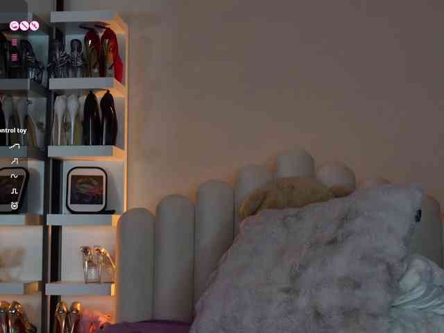 AngelaMyst webcam