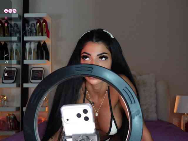 AngelaMyst webcam