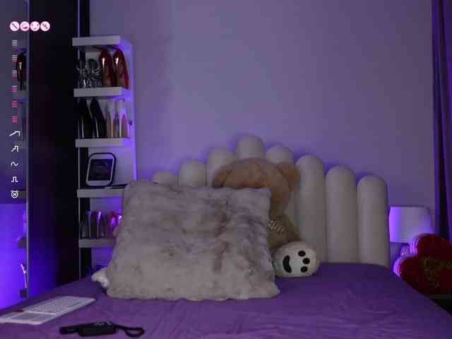 AngelaMyst webcam