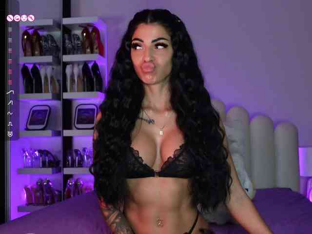 AngelaMyst Sex Cam Show
