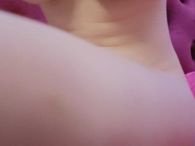 Aimee120 live cam on BongaCams
