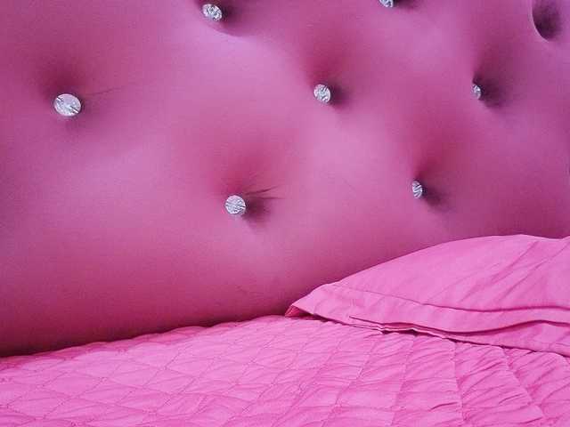 Aimee120 live cam on BongaCams