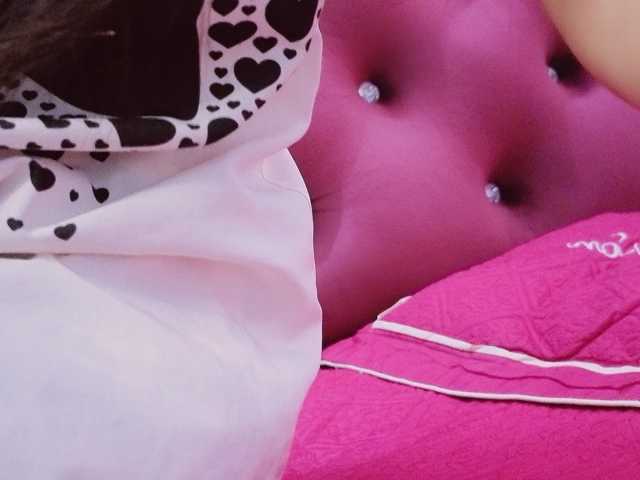Aimee120 live cam on BongaCams
