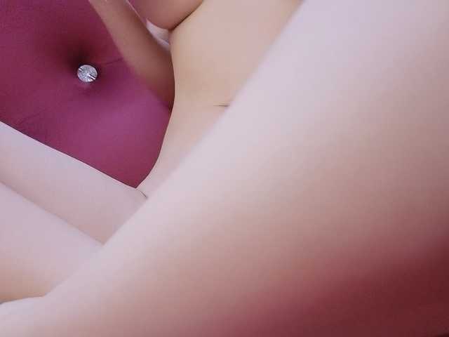 Aimee120 live cam on BongaCams