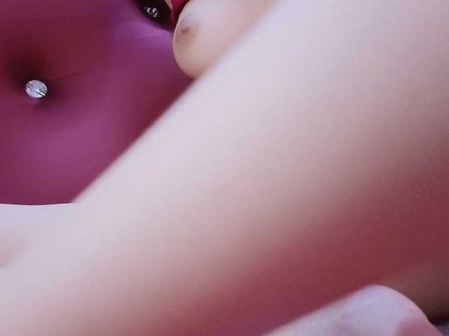 Aimee120 live cam on BongaCams
