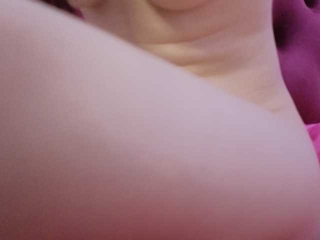 Aimee120 live cam on BongaCams