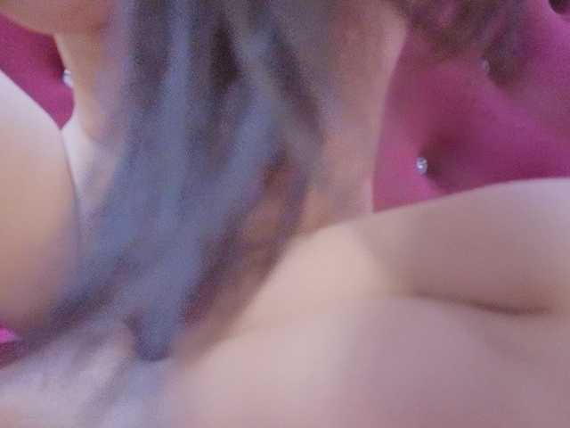 Aimee120 live cam on BongaCams