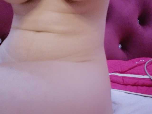 Aimee120's BongaCams show and profile