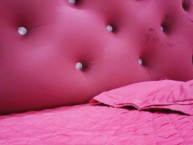 Aimee120 live cam on BongaCams