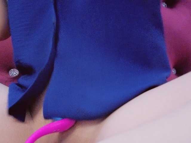 Aimee120 live cam on BongaCams