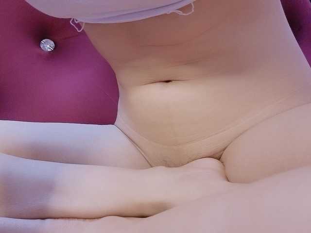 Aimee120 live cam on BongaCams