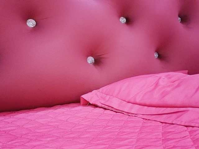 Aimee120 live cam on BongaCams