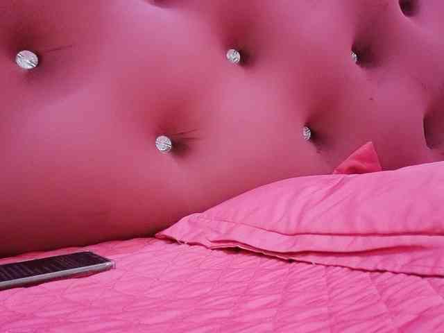 Aimee120 webcam