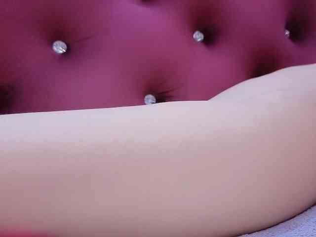 Aimee120 webcam