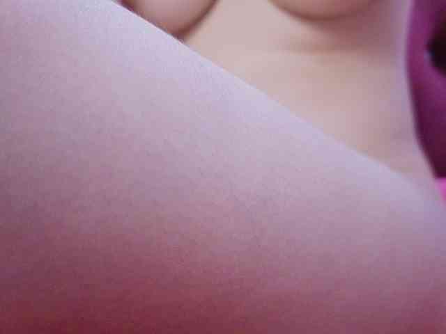 Aimee120 webcam