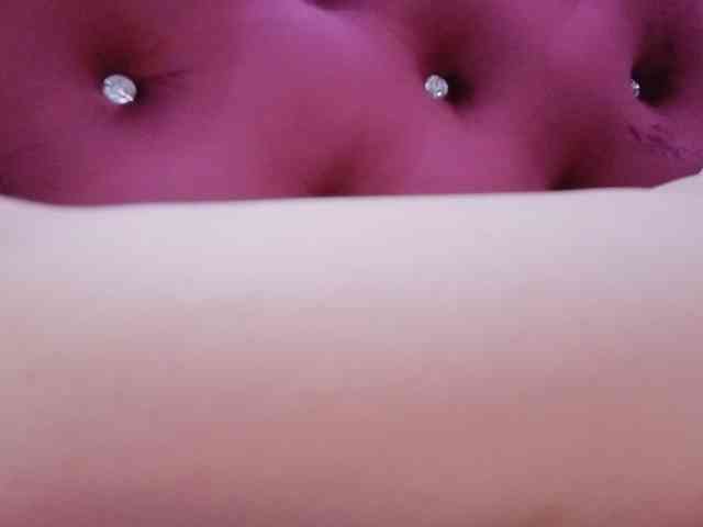 Aimee120 webcam