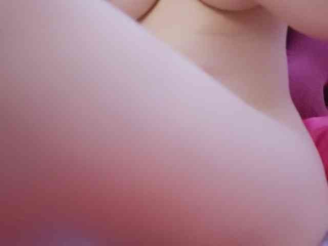 Aimee120 webcam