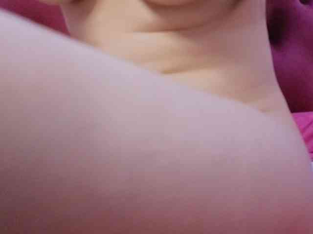 Aimee120 webcam