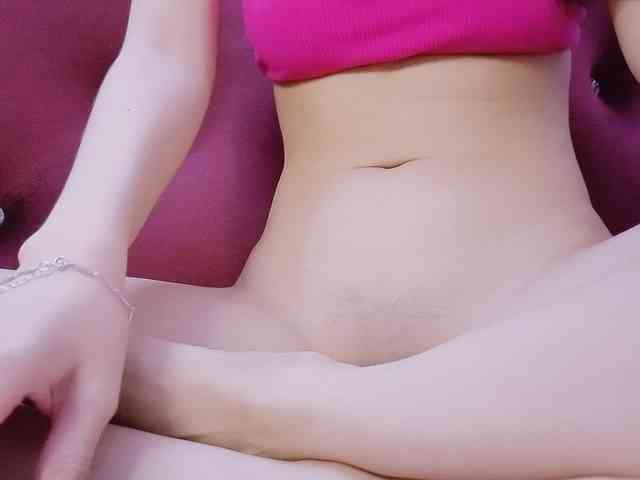 Aimee120 webcam
