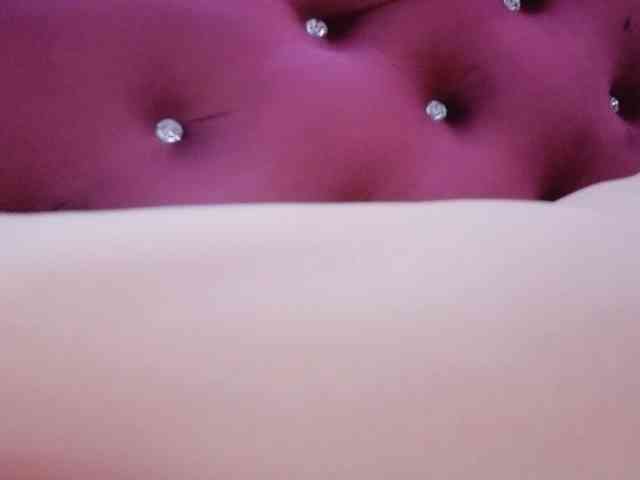 Aimee120 webcam