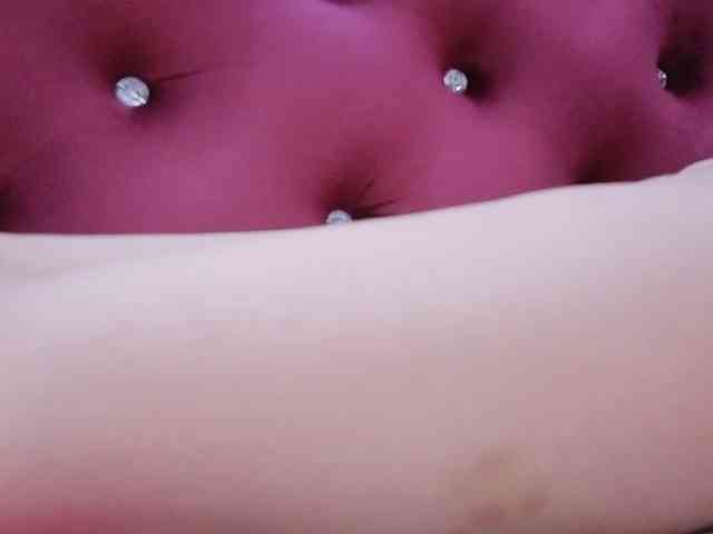 Aimee120 webcam
