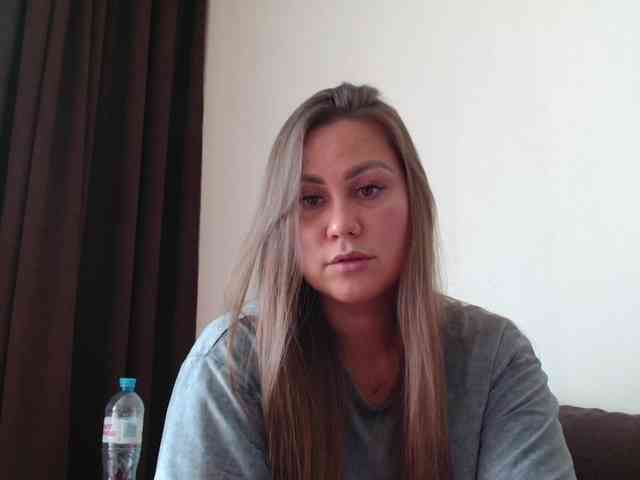 MishaIsHome webcam