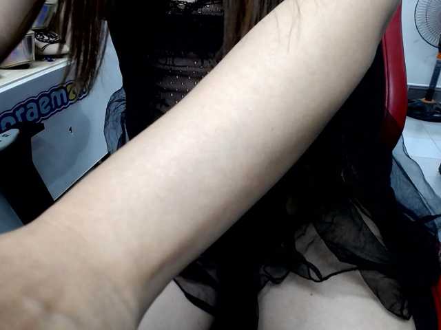 Alice225 live cam on BongaCams