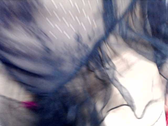 Alice225 live cam on BongaCams