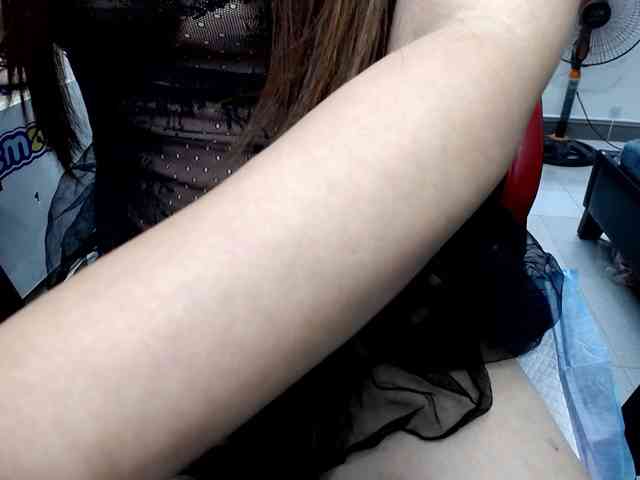 Alice225 webcam