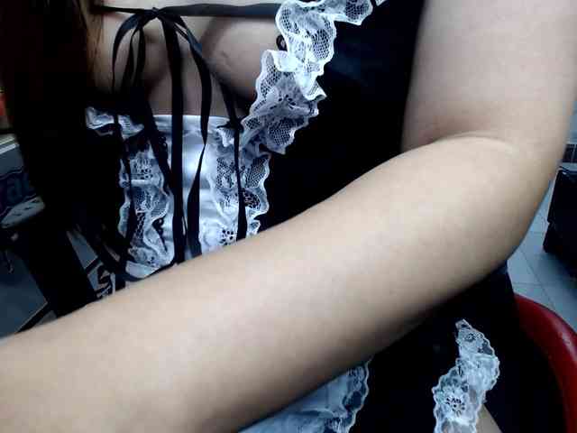 Alice225 webcam
