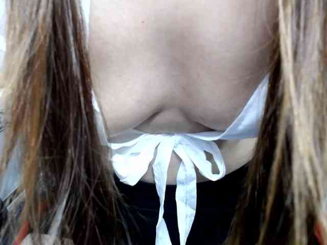 Alice225 webcam