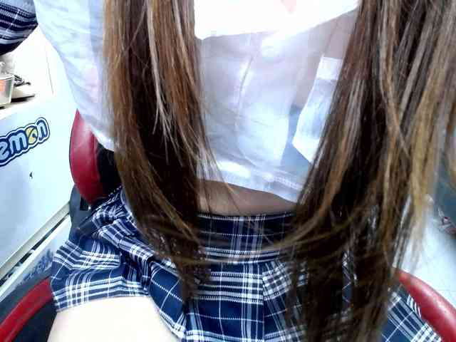 Alice225 webcam