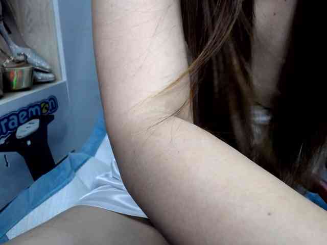 Alice225 webcam
