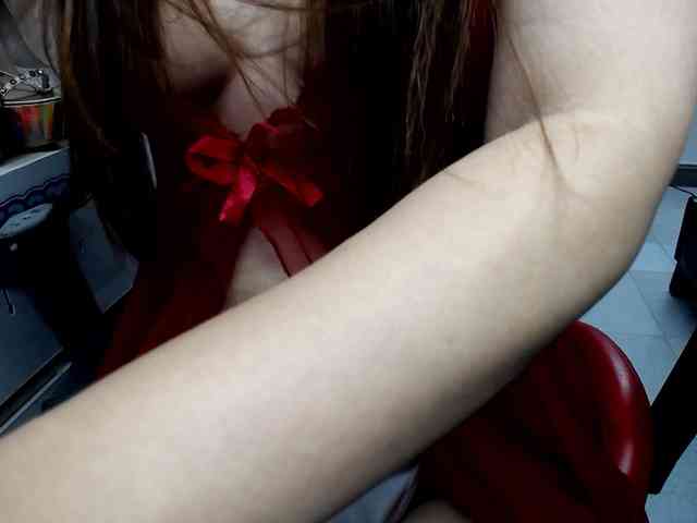 Alice225 webcam