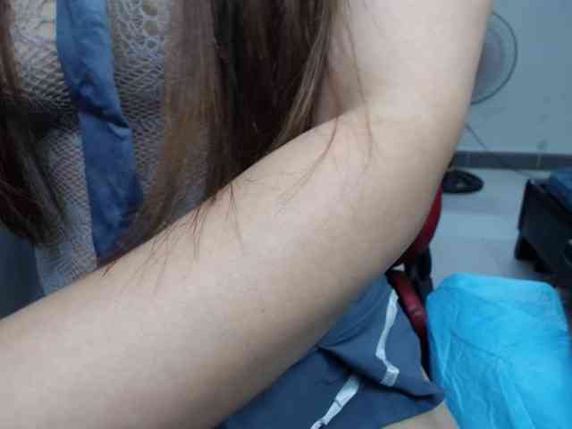 Alice225 webcam