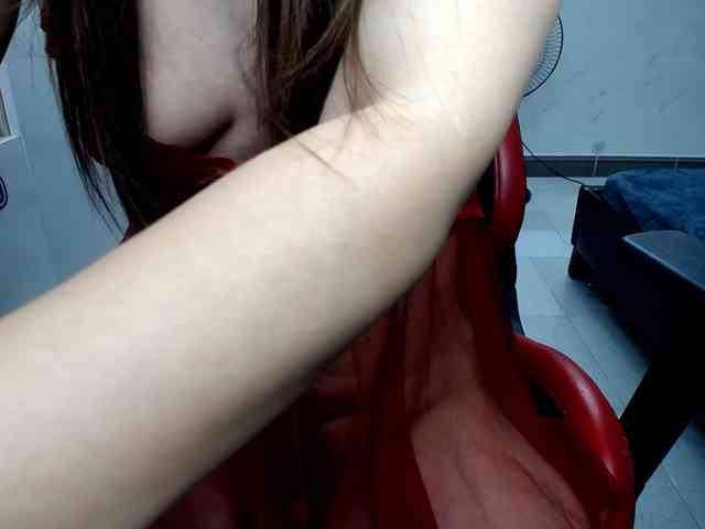 Alice225 webcam