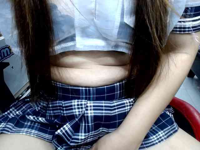 Alice225 webcam