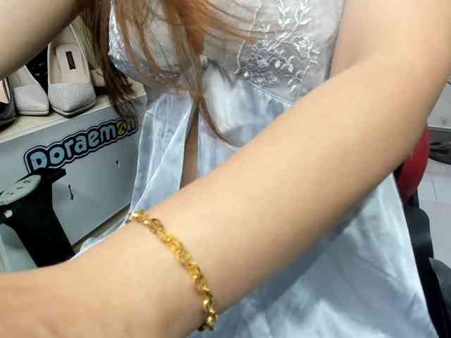 Alice225