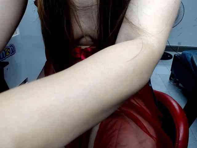 Alice225 webcam