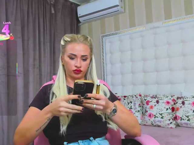 sassyqueen live cam on BongaCams