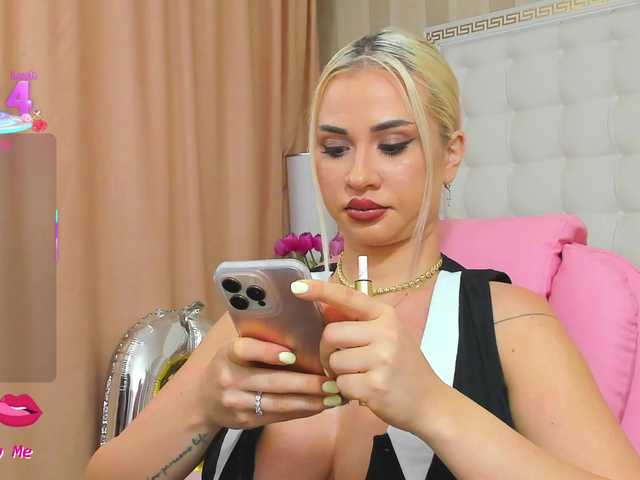 sassyqueen live cam on BongaCams