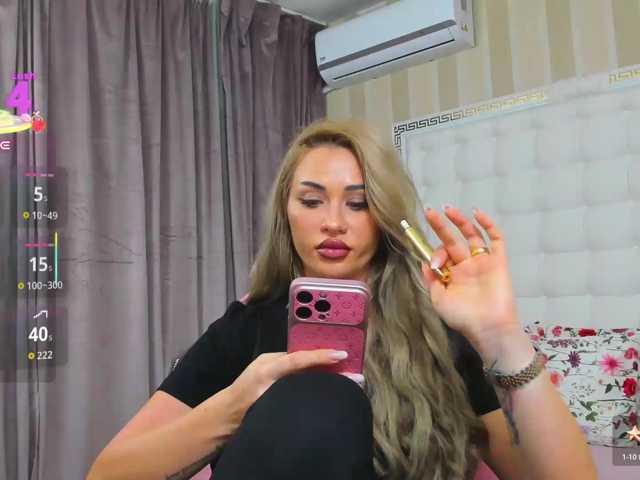 sassyqueen live cam on BongaCams