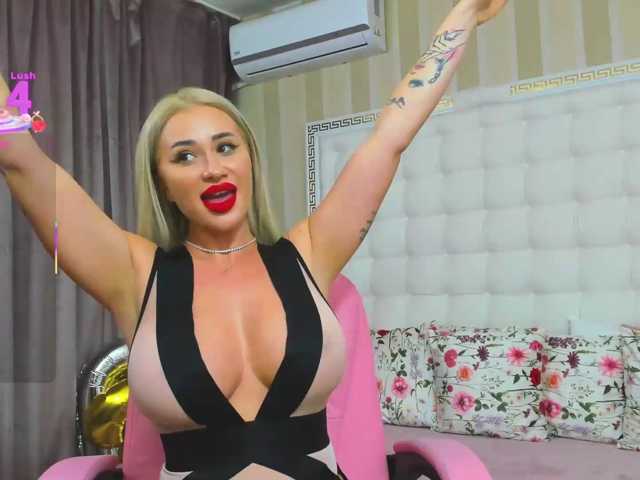 sassyqueen live cam on BongaCams
