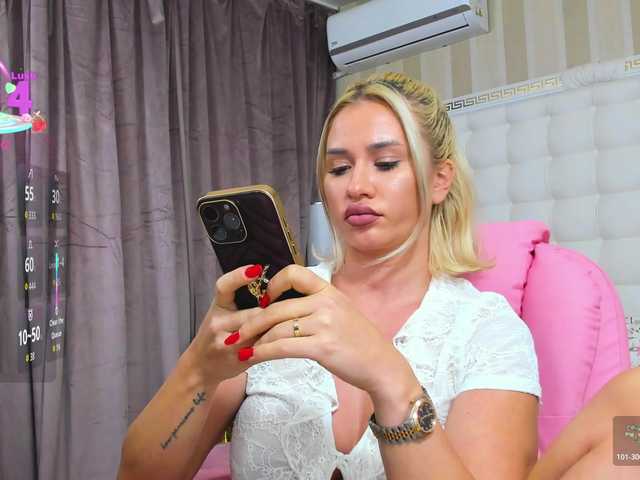 sassyqueen live cam on BongaCams
