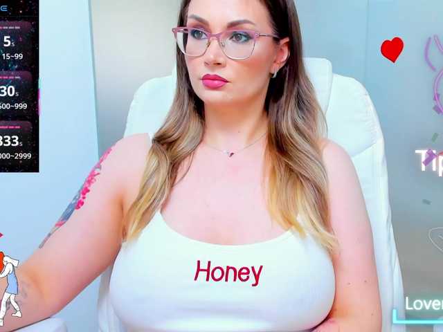 anyarosses live cam on BongaCams