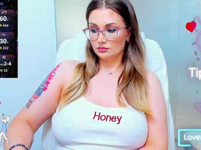 anyarosses live cam on BongaCams