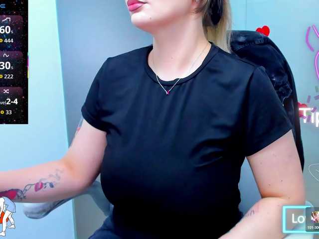 anyarosses live cam on BongaCams