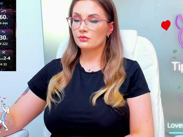 anyarosses live cam on BongaCams