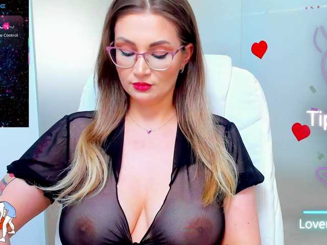 anyarosses live cam on BongaCams